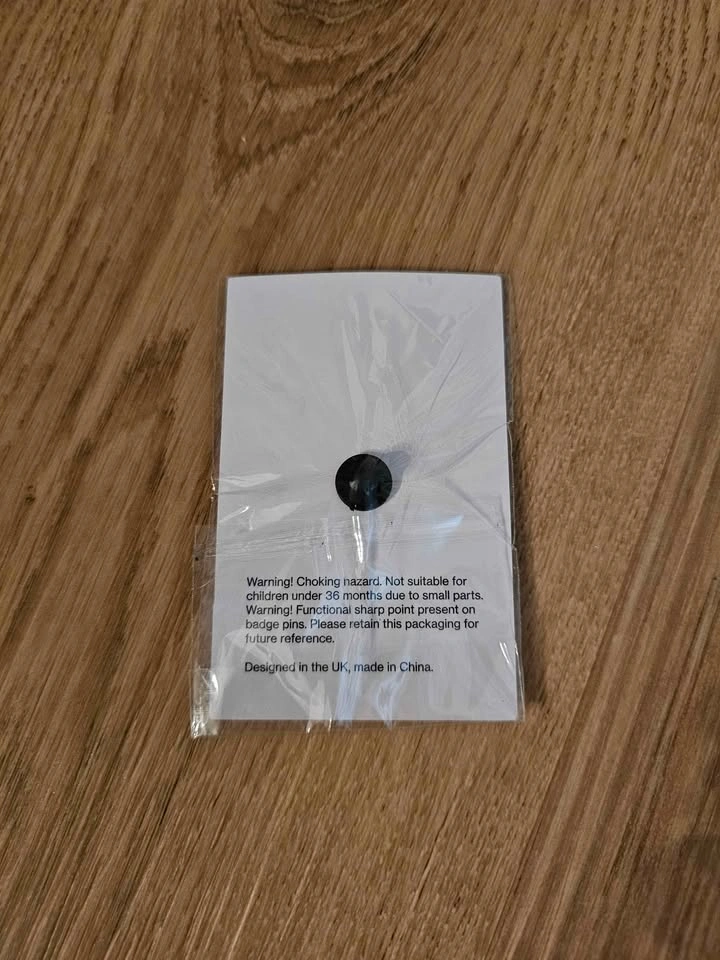 Insert coin pin - photo 2