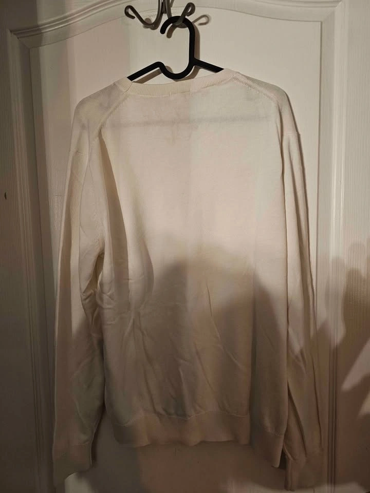 Uniqlo sweater - photo 2