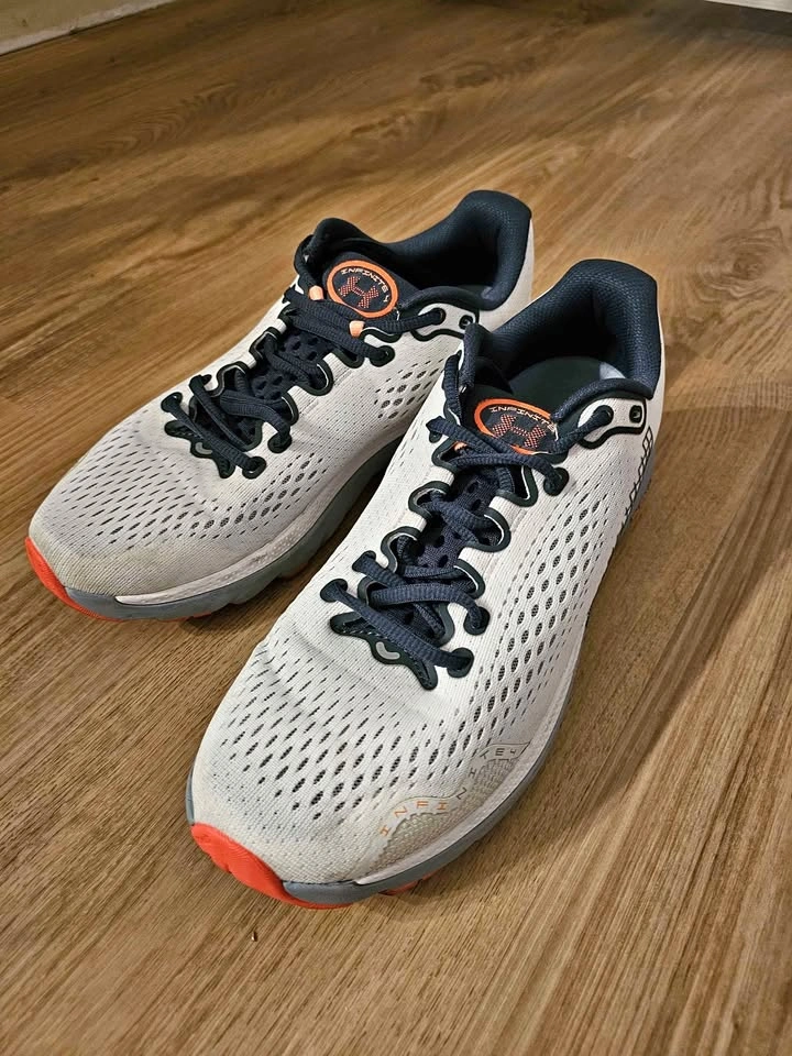 Under Armour Men's HOVR Infinite 4 M US 9.5