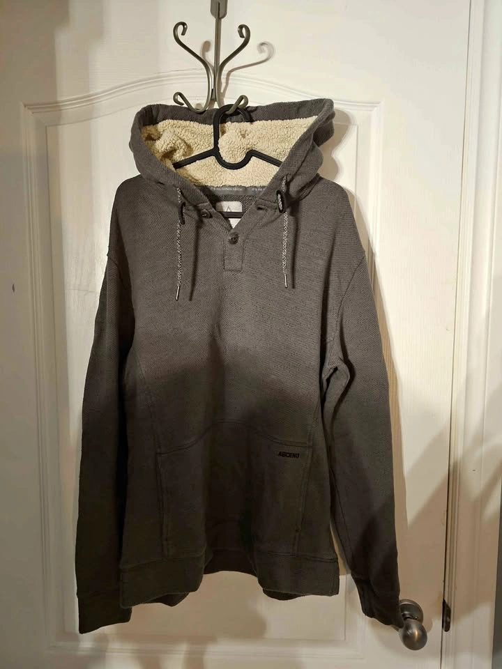 Ascend hoodie