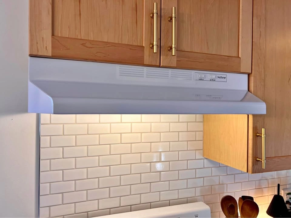 NuTone 30” Under-Cabinet Range Hood, White, Fully Working
