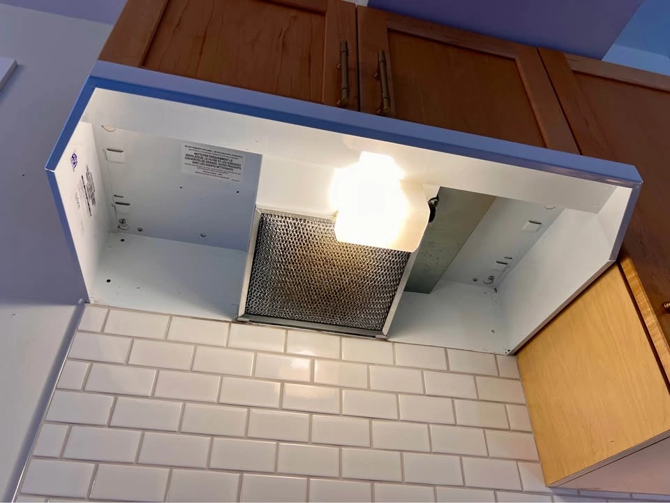 NuTone 30” Under-Cabinet Range Hood, White, Fully Working - photo 2
