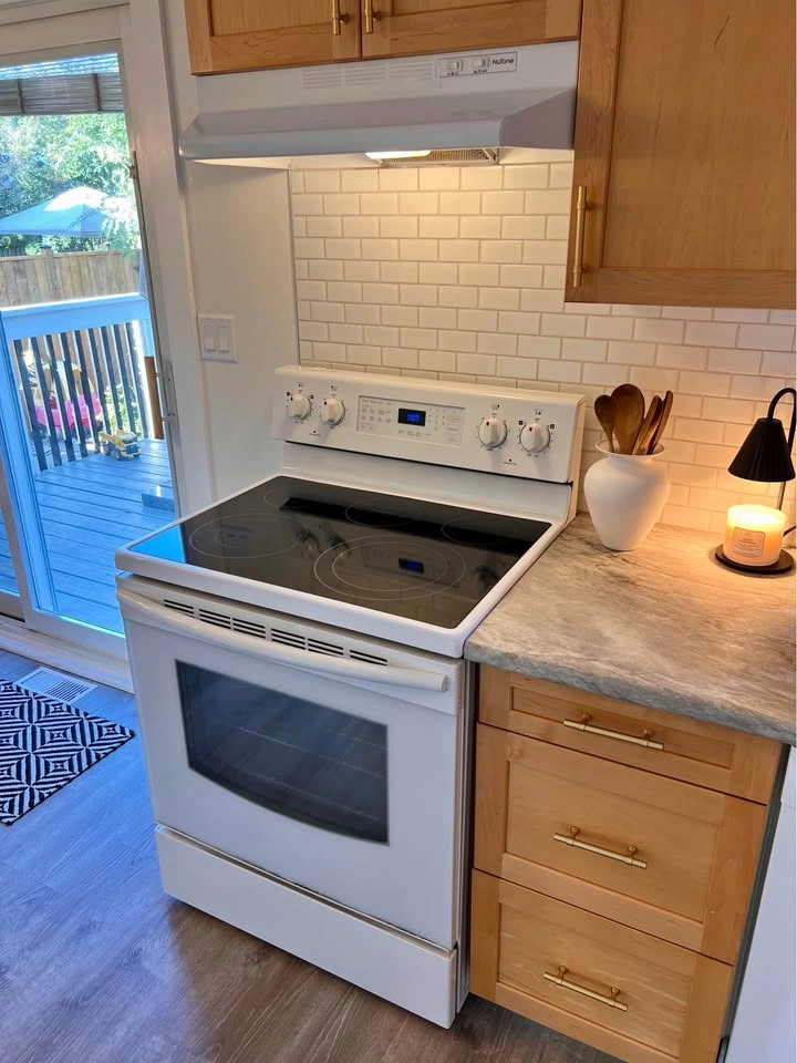 NuTone 30” Under-Cabinet Range Hood, White, Fully Working - photo 4