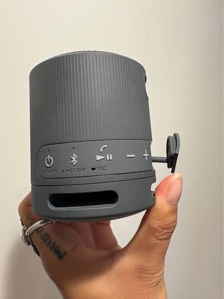 Sony waterproof bluetooth speaker - photo 2