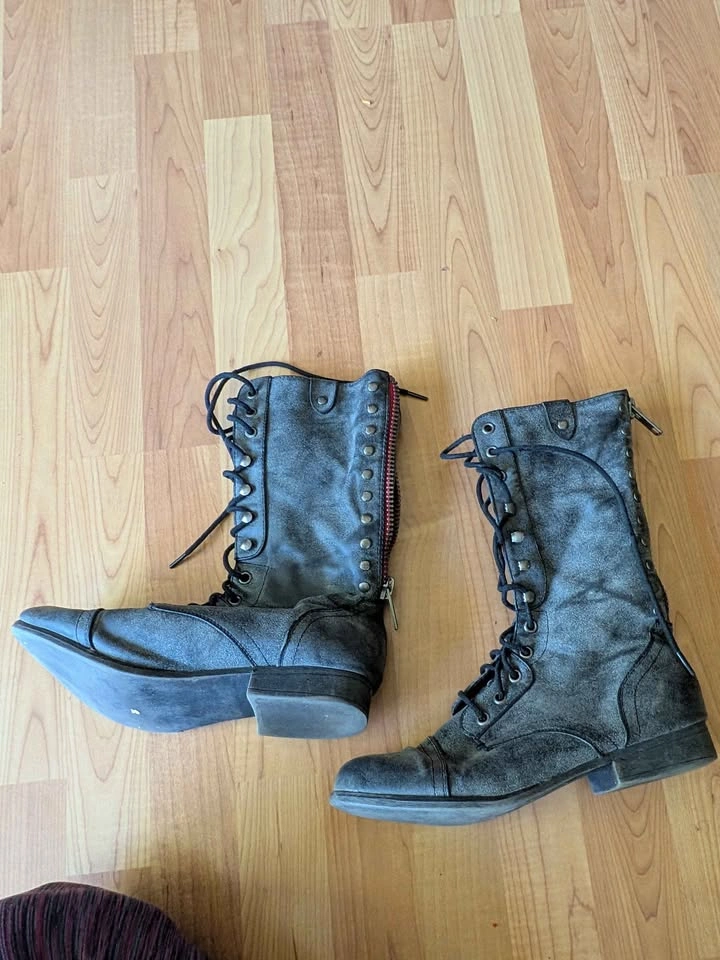 Galeria Studded Combat Boots Size 8M - photo 2