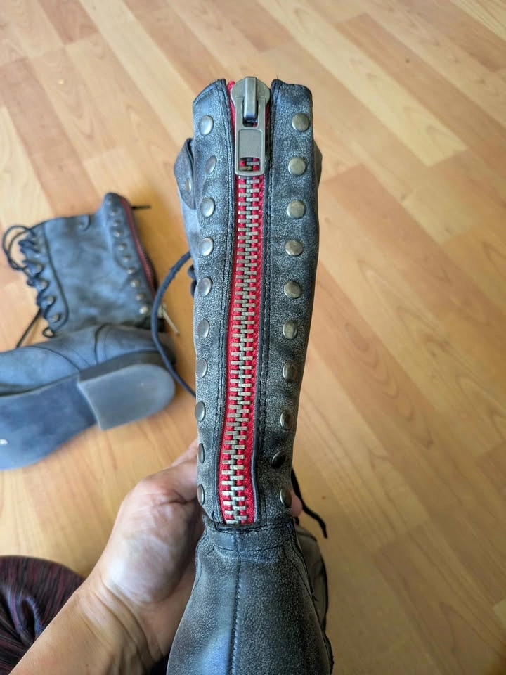 Galeria Studded Combat Boots Size 8M - photo 3