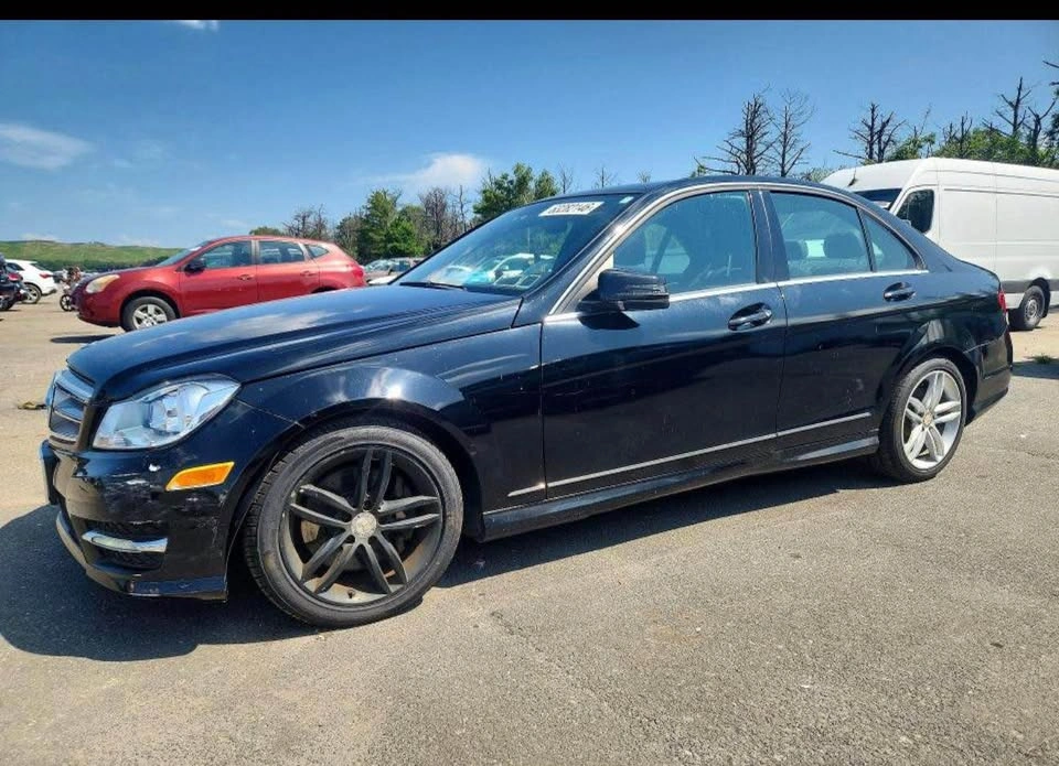 2013 Mercedes-Benz C-Class C 300 Sport Sedan 4D - photo 4