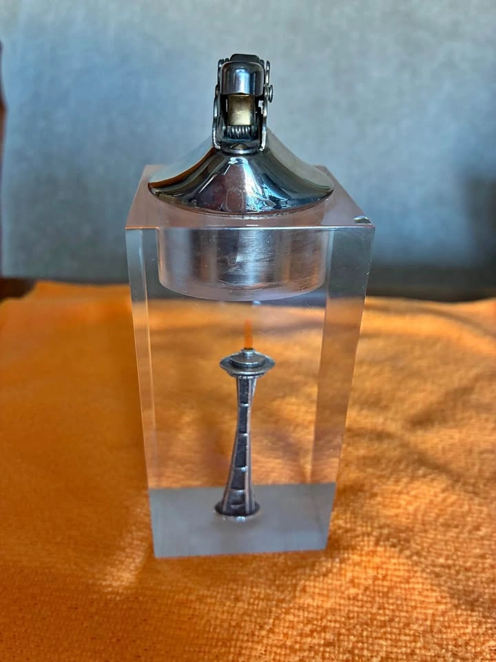 RARE Vintage 1962 Seattle World's Fair Space Needle Lighter