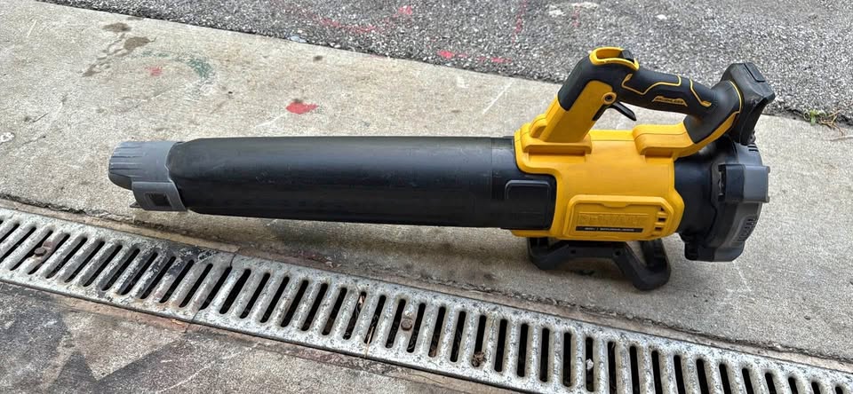 Dewalt 20v blower