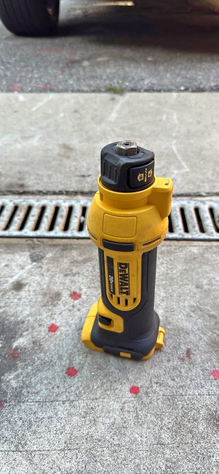 Dewalt drywall router