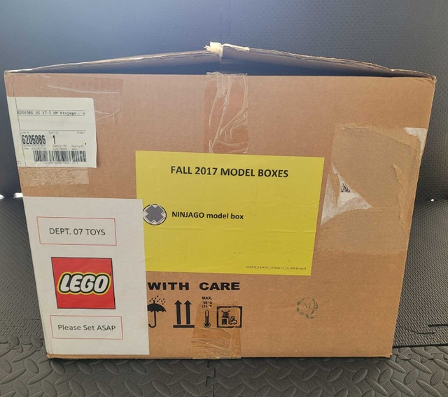 LEGO Ninjago 70610 & 70612 Store Display, BRAND NEW IN BOX - photo 2