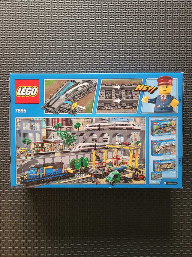 LEGO City 7895 Switching Tracks Set, Factory Sealed & Retired - photo 2