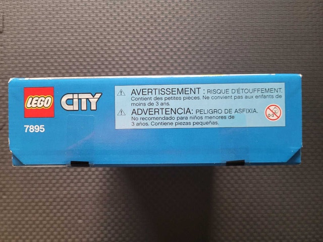LEGO City 7895 Switching Tracks Set, Factory Sealed & Retired - photo 4