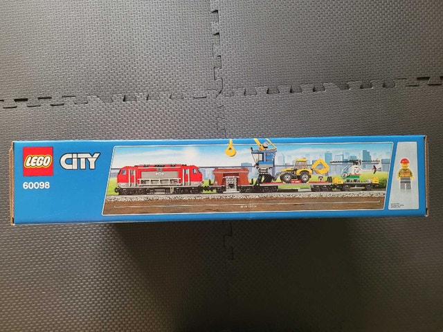 LEGO 60098 Heavy-Haul Train. Factory Sealed, Retired & RARE - photo 3