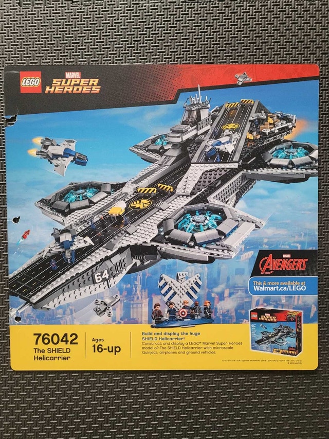 LEGO Walmart Store Display Slave 1 & SHIELD Helicarrier - photo 2