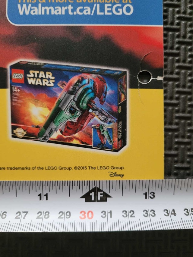 LEGO Walmart Store Display Slave 1 & SHIELD Helicarrier - photo 5