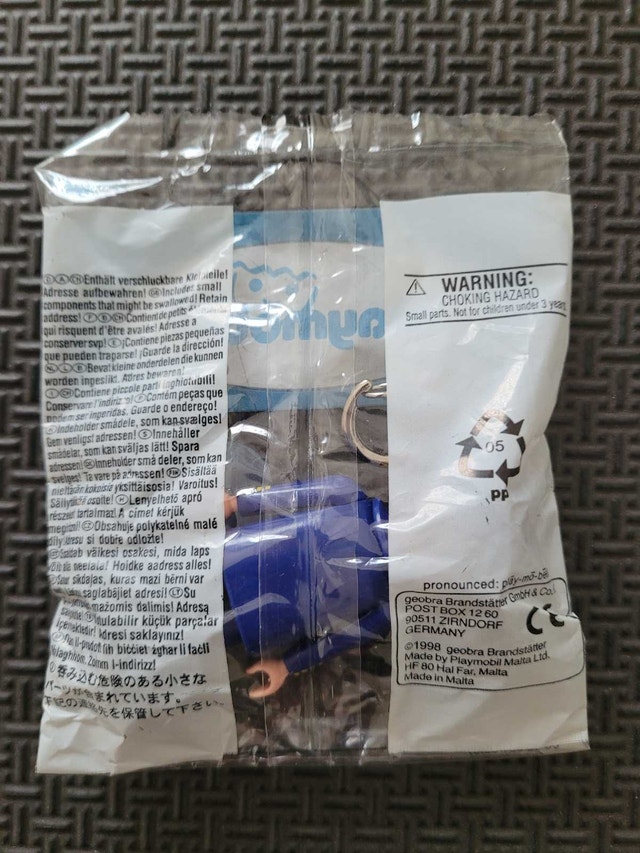 Vintage Playmobil Pilot Figure Keychain, New & Factory Sealed - photo 3