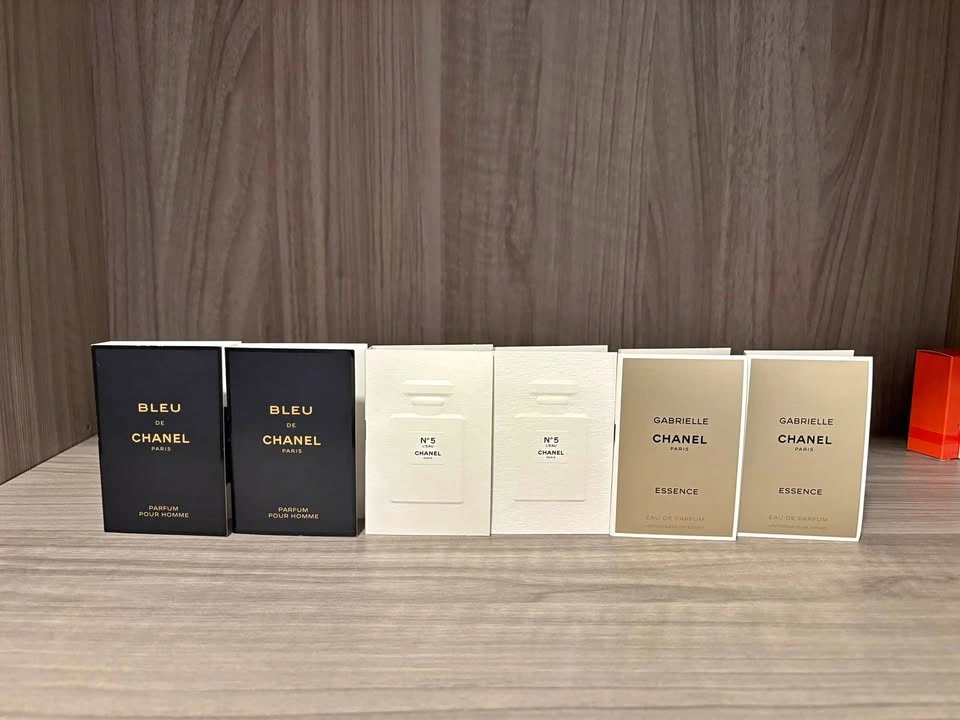 Perfume sample set for men & women 1.5ml each vial*6pcs