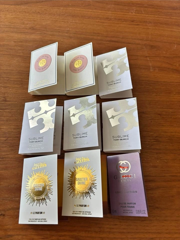 Perfume sample set for women (1.5ml each vial)
