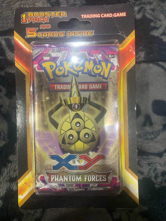 XY Phantom Forces Blister MJ Holdings 2016 Pokémon Card Package