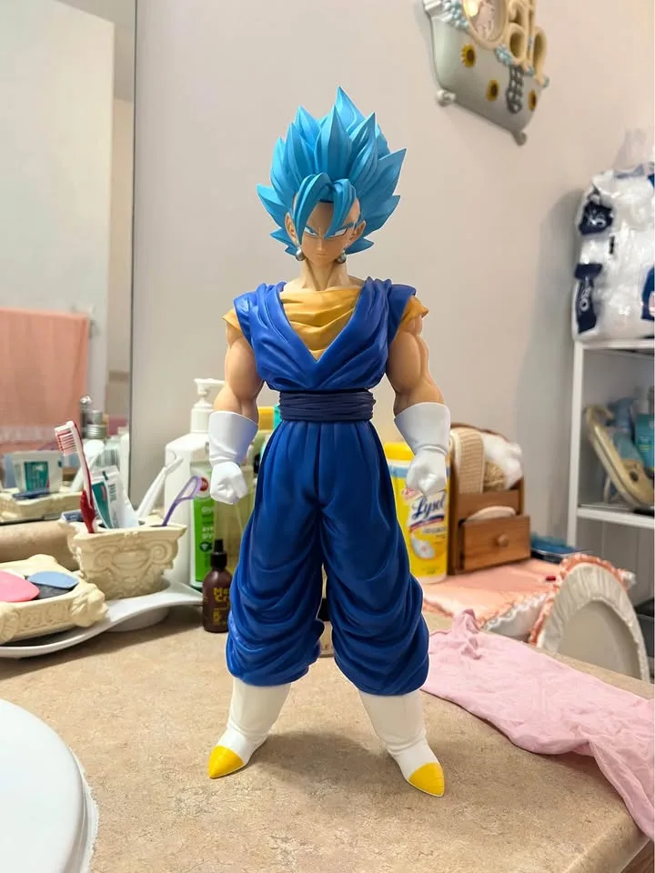 Dragon Ball Vegito Super Saiyan God Blue Figure image indicator(2)