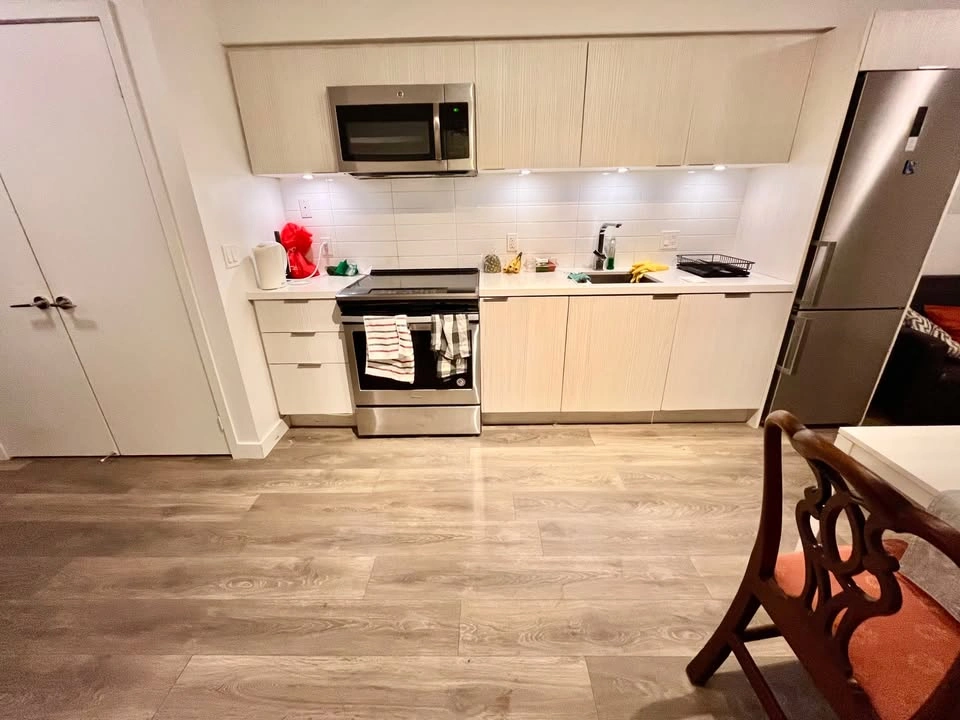 Private room for rent - photo 3