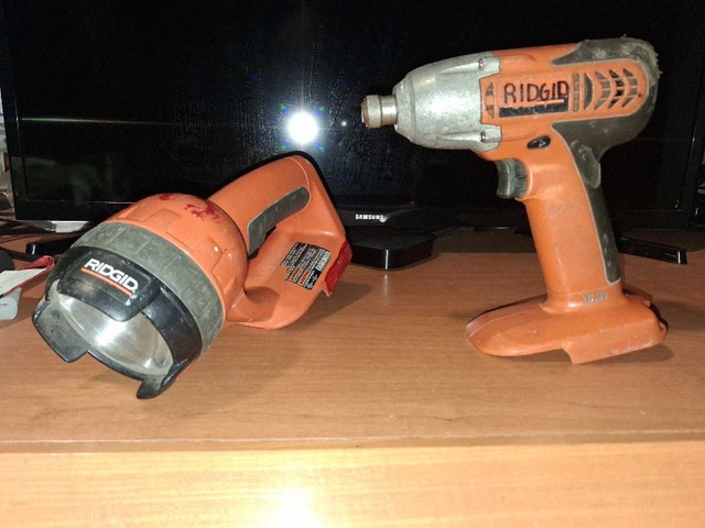 RIDGID 18 Volt Impact Driver & 18 volt Flashlight