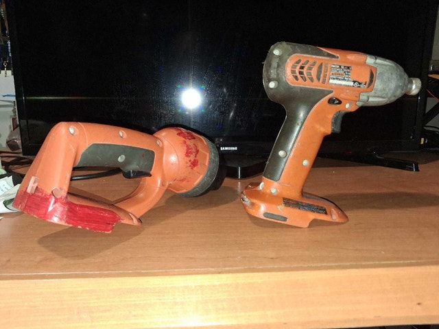 RIDGID 18 Volt Impact Driver & 18 volt Flashlight - photo 2