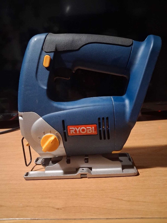 RYOBI 18 volt cordless Jig Saw, uses One+ batteries