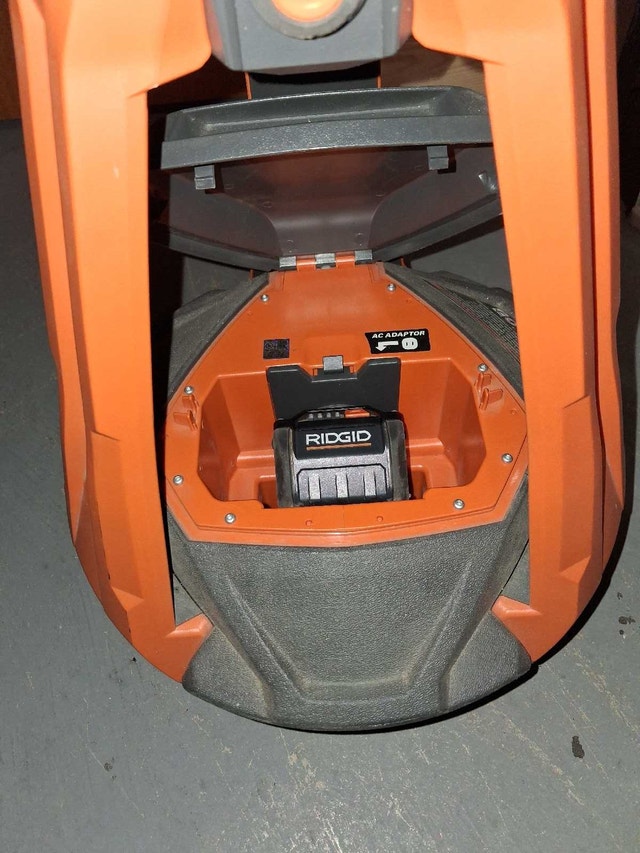 Ridgid 18V/120V Wobble Work Light - photo 4