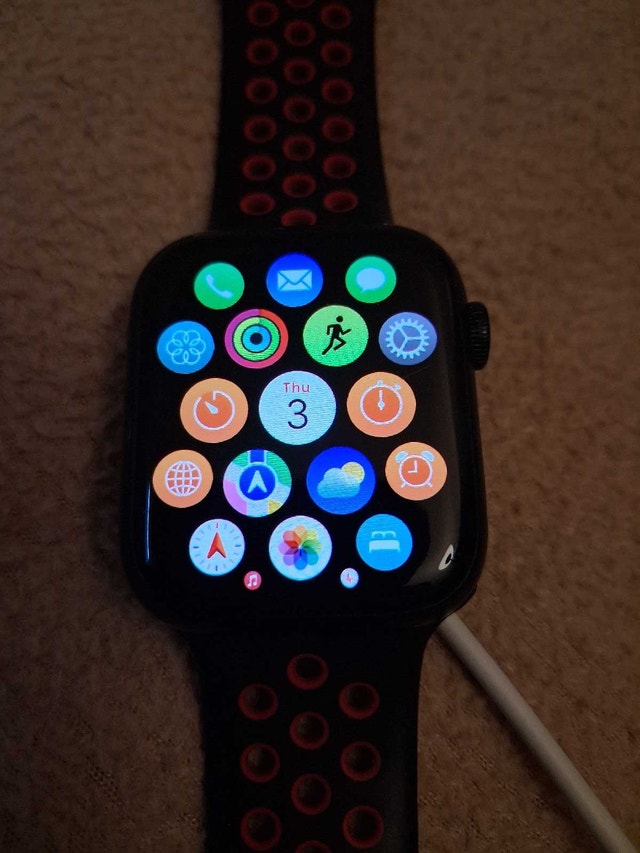 Apple Watch Series 7 45mm GPS + LTE (Cellular)