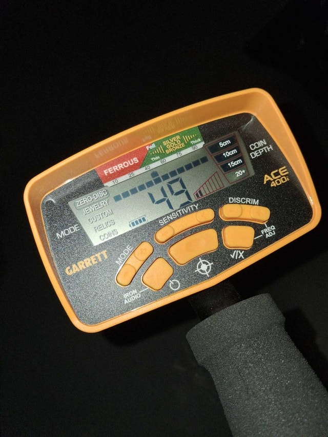 Garrett Ace 400i Metal Detector & pinpoint detector - photo 2