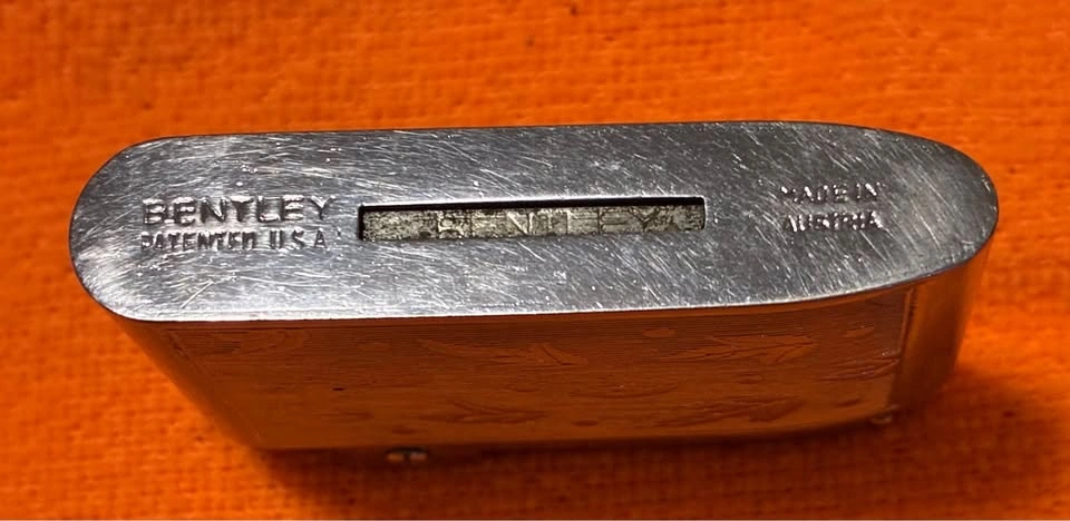 Vintage Bentley Butane Pocket Lighter - Made in Austria - photo 2