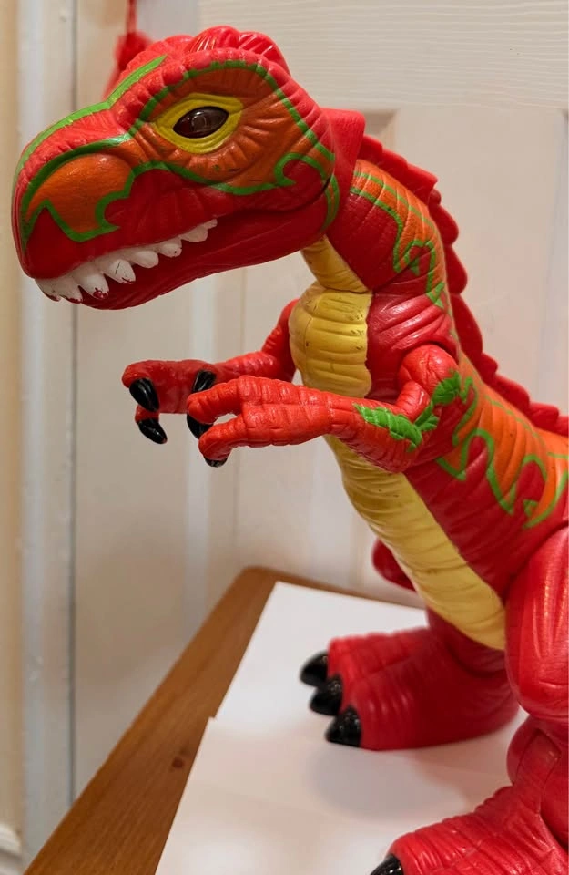 Imaginext Mega T-Rex electronic dinosaur action figure from 2005 - photo 2