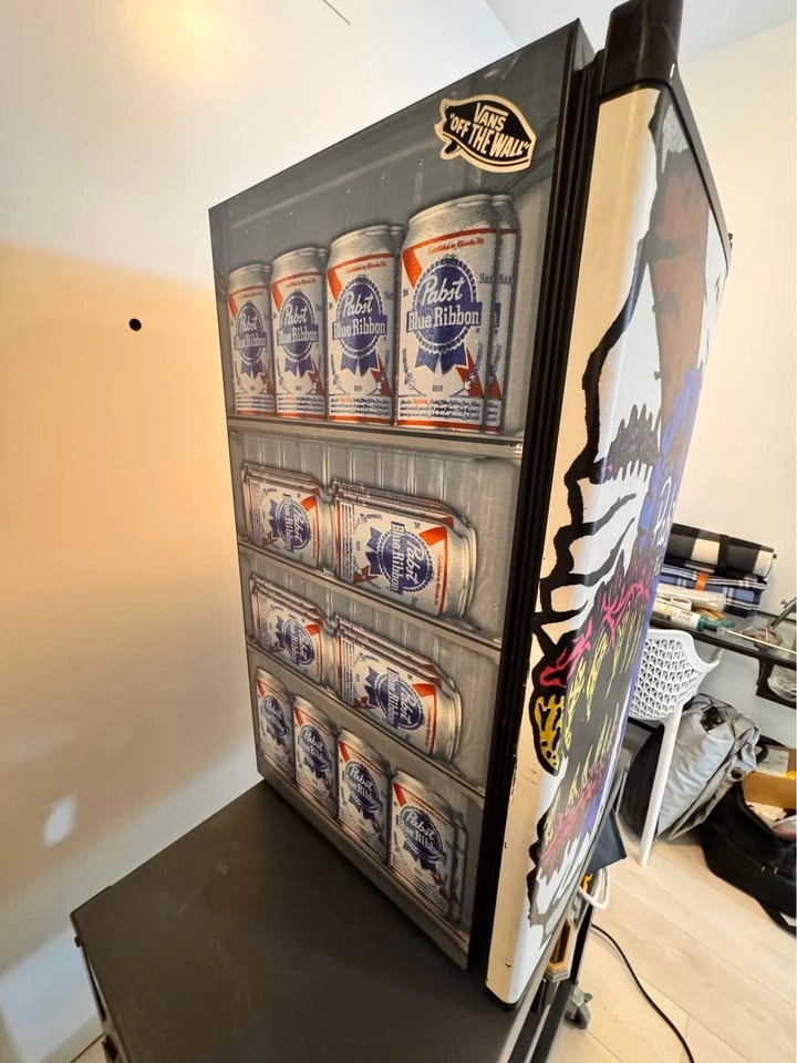 Pabst Blue Ribbon PBR Danby Mini Fridge - photo 3