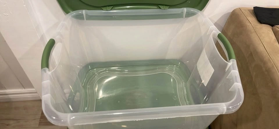 Sterilite bins - photo 3