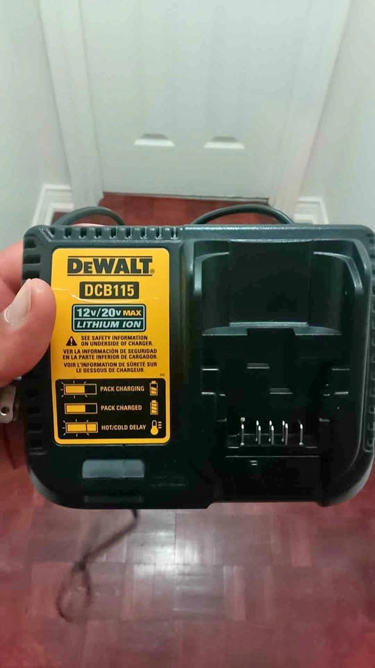 DEWALT DCB115 12V/20V MAX Lithium Ion Battery Charger
