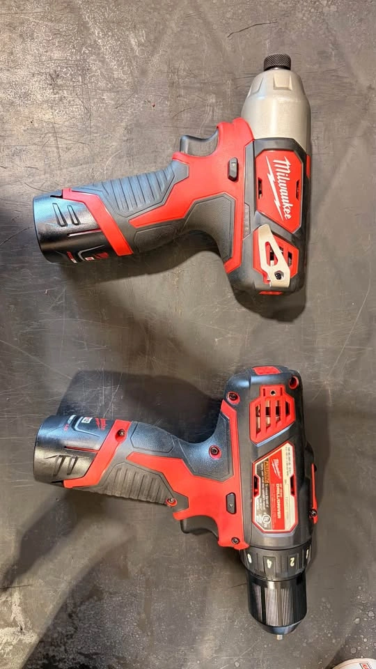 Milwaukee M12 Drill/Driver and Impact Driver Combo Kit - photo 2