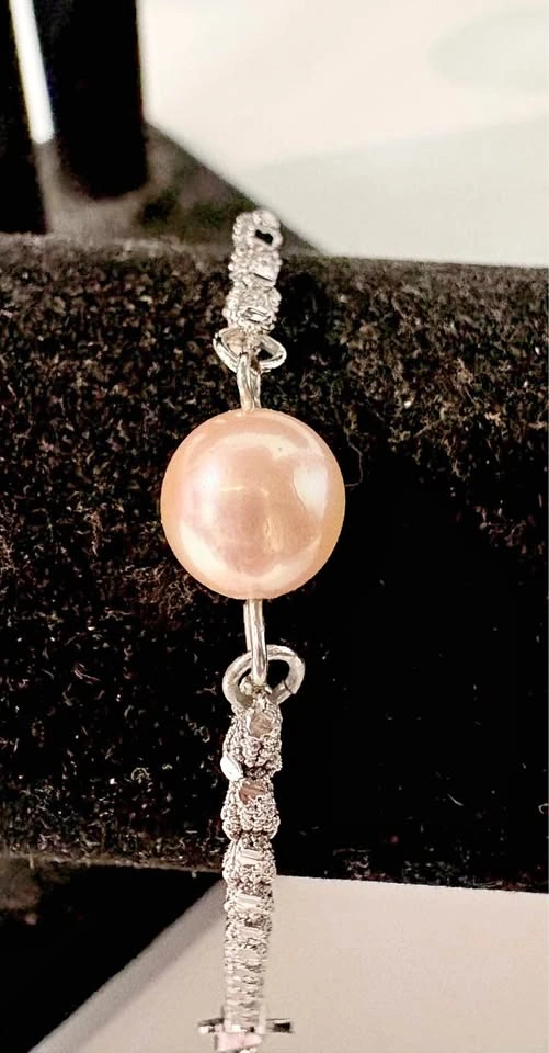 Silver-Toned Pink fresh water Pearl Bracelet
