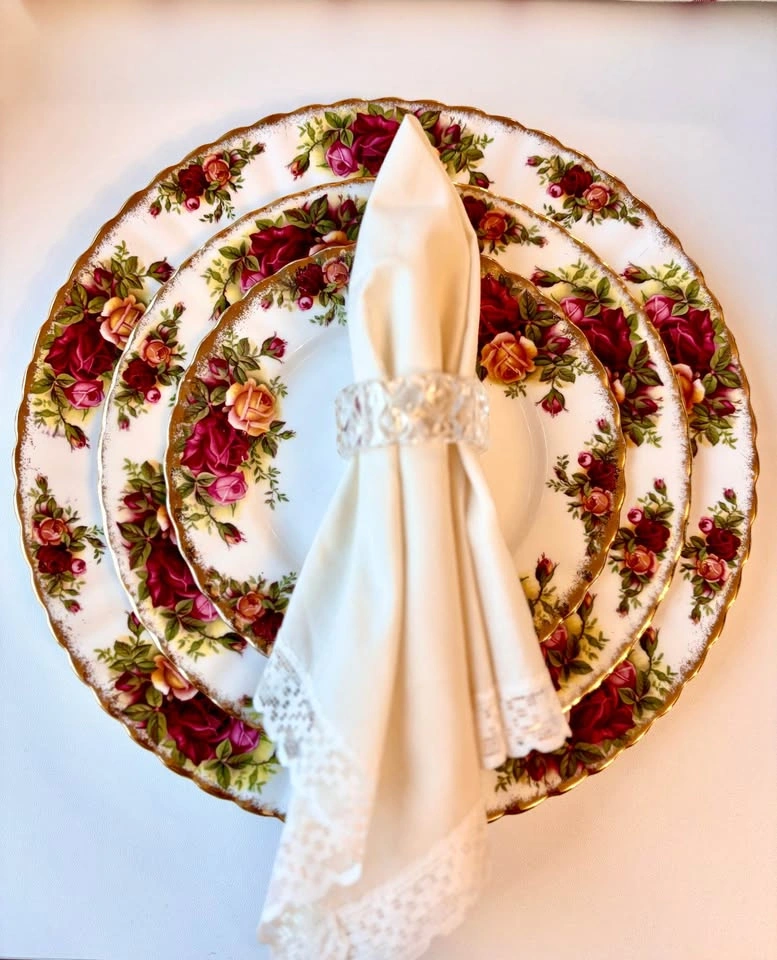 Royal Albert Old Country Roses 3-Piece Plate Set - photo 2