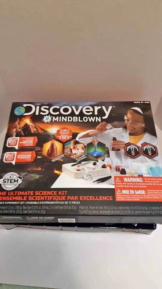 Discovery #MINDBLOWN The Ultimate Science Kit