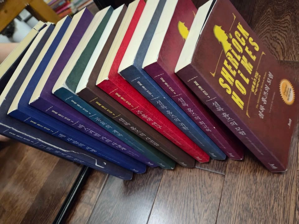Cornerstone Sherlock Holmes Complete 9-Book Set - photo 2