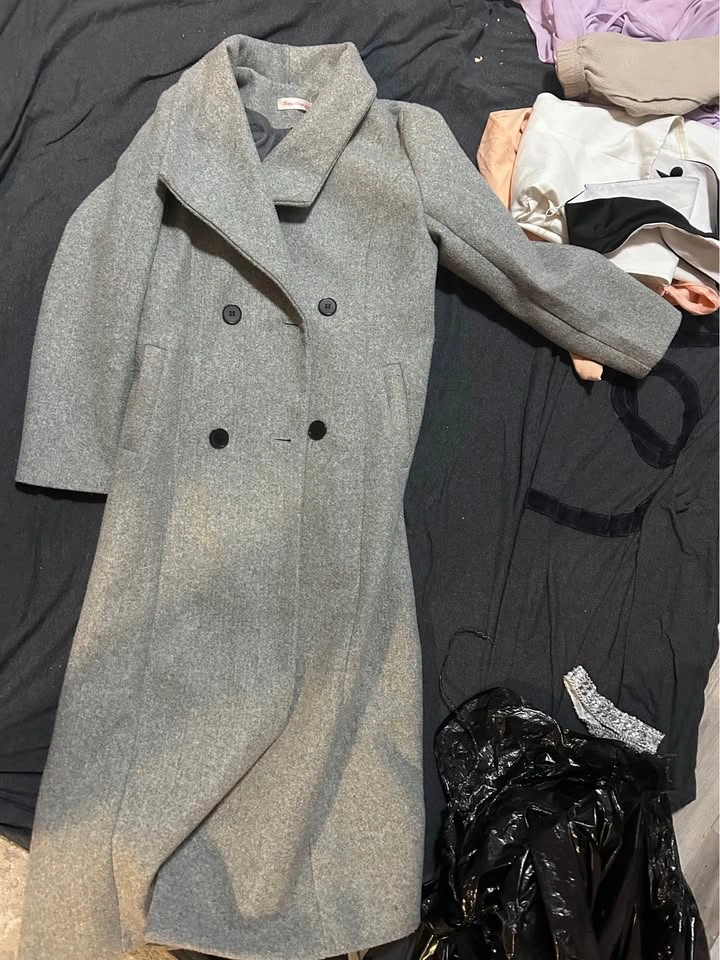 65+ Pieces of Women's Clothing - photo 2