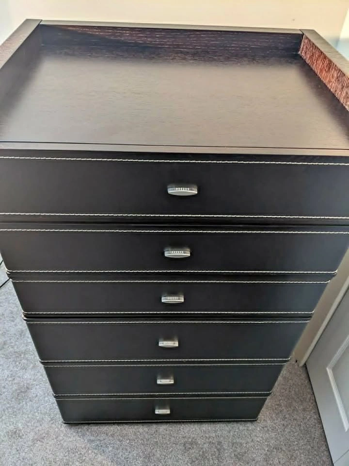 6 chest dresser, real leather, white stitching