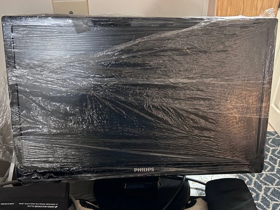 monitors and tv - photo 3