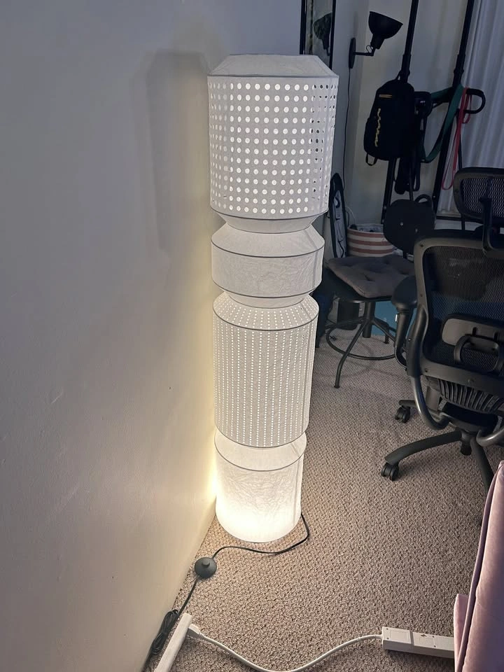 floor lamp