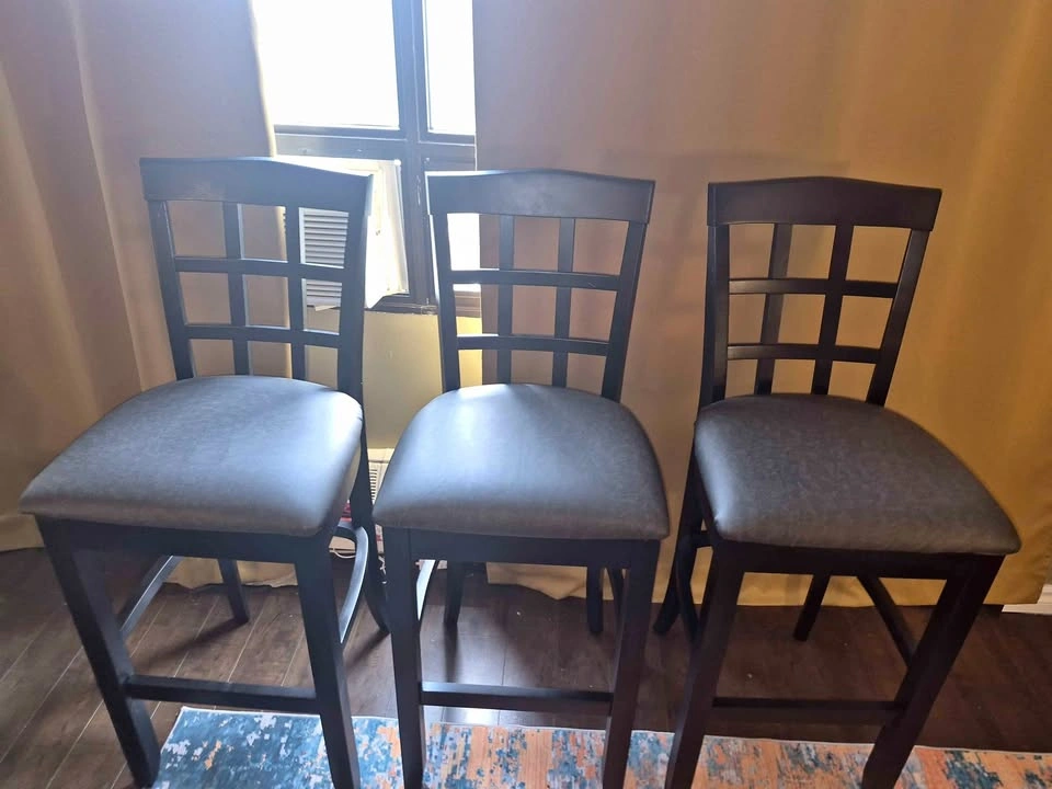 Set of 3 Grid-Back Bar Stools