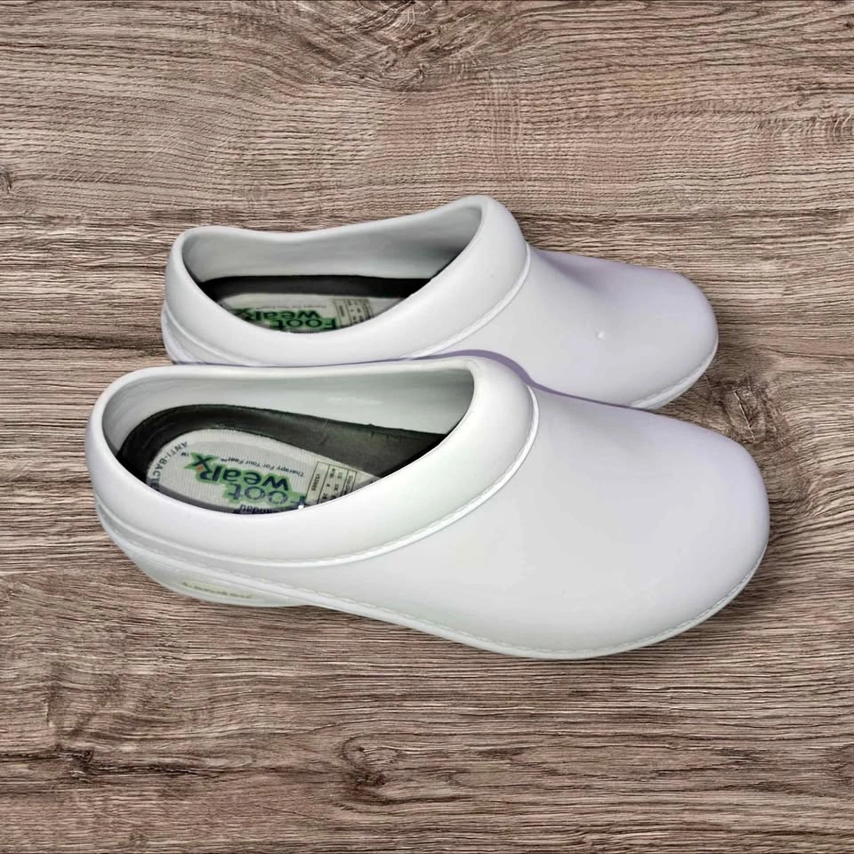 White Landau FootwearX Clogs W7/M5