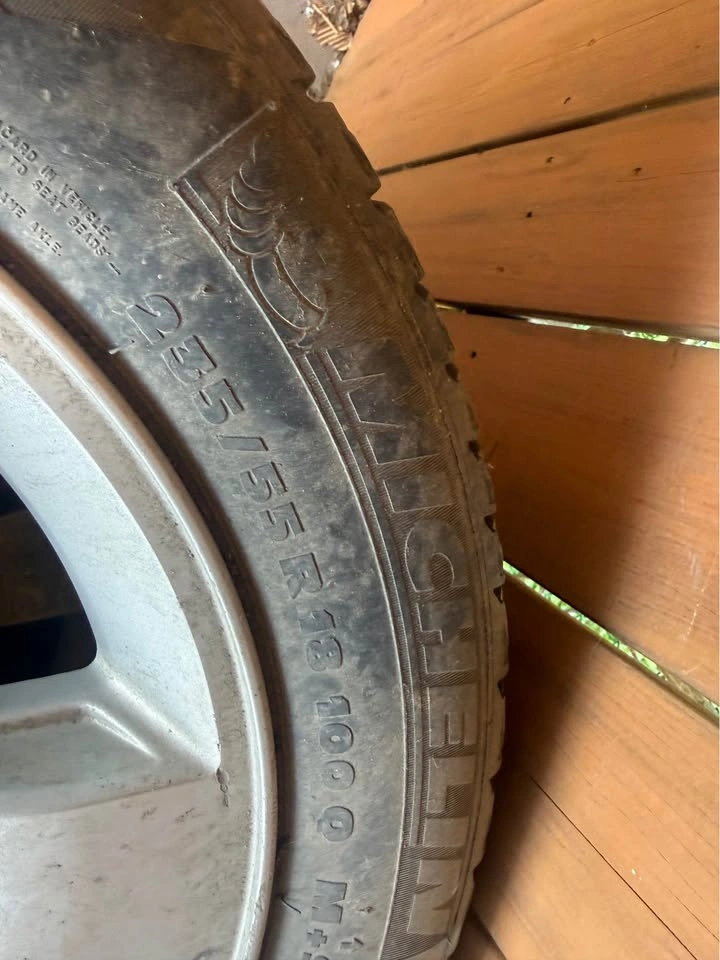 4 Michelin 235/55 R18 M+S Tires with Rims for Dodge - photo 2