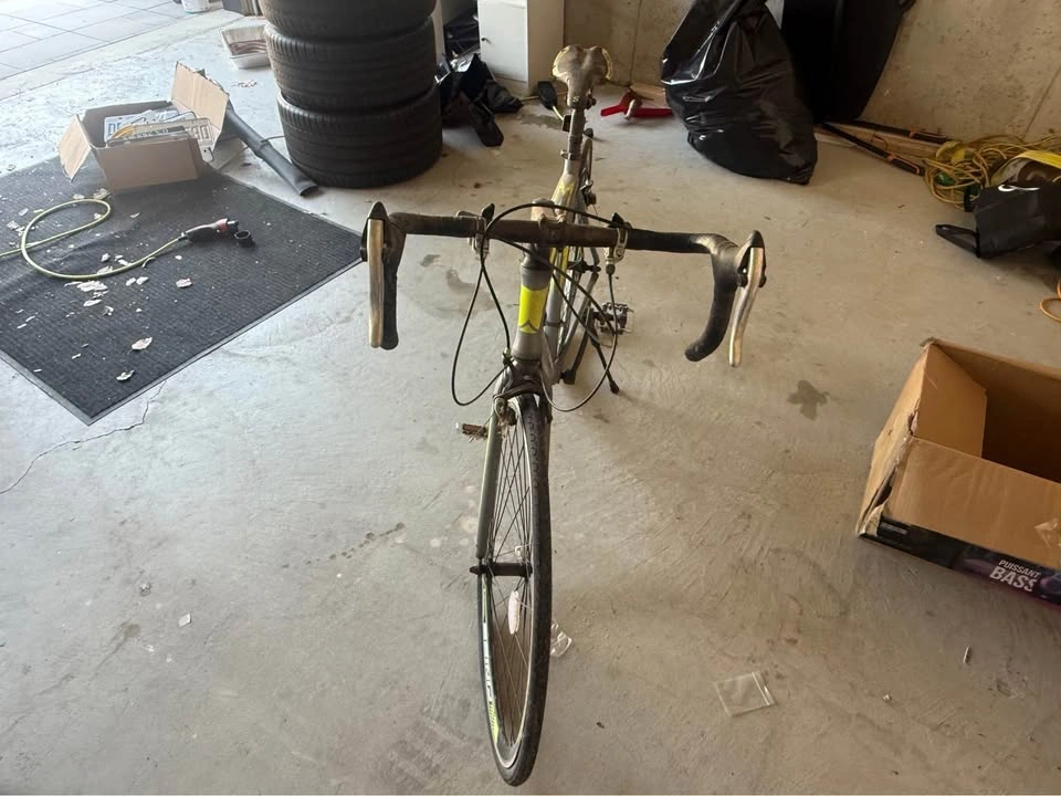 Finiss Road-718 Road Bike - photo 4